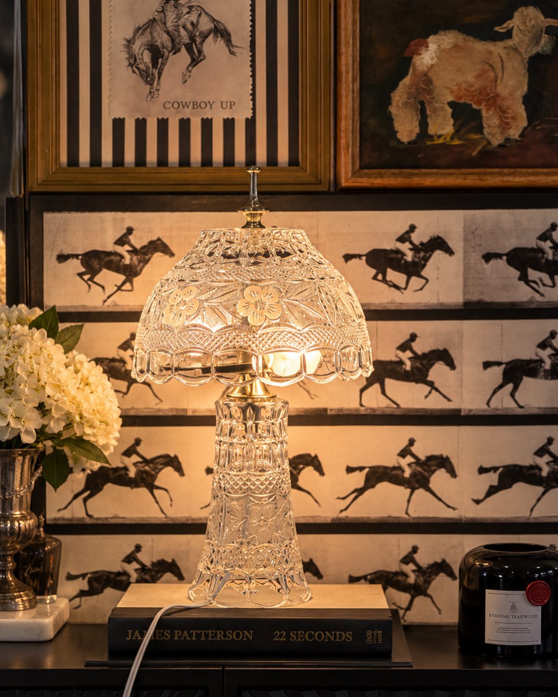 Cut crystal boudoir lamp